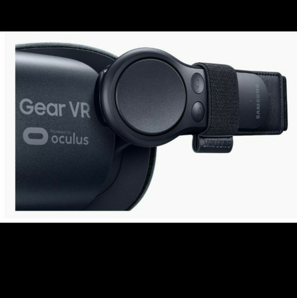 Samsung Gear VR with Controller! New with Box. Bought for $150. - Picture 13 of 13